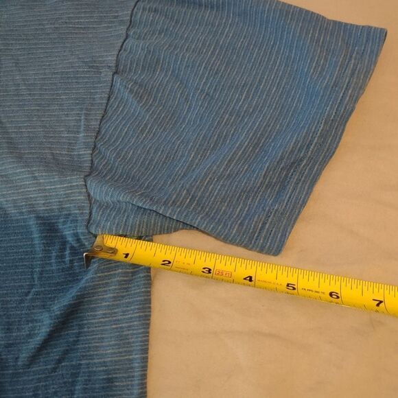 Champs Sports Gear Tee Size: Large  (0118) - Picture 3 of 4